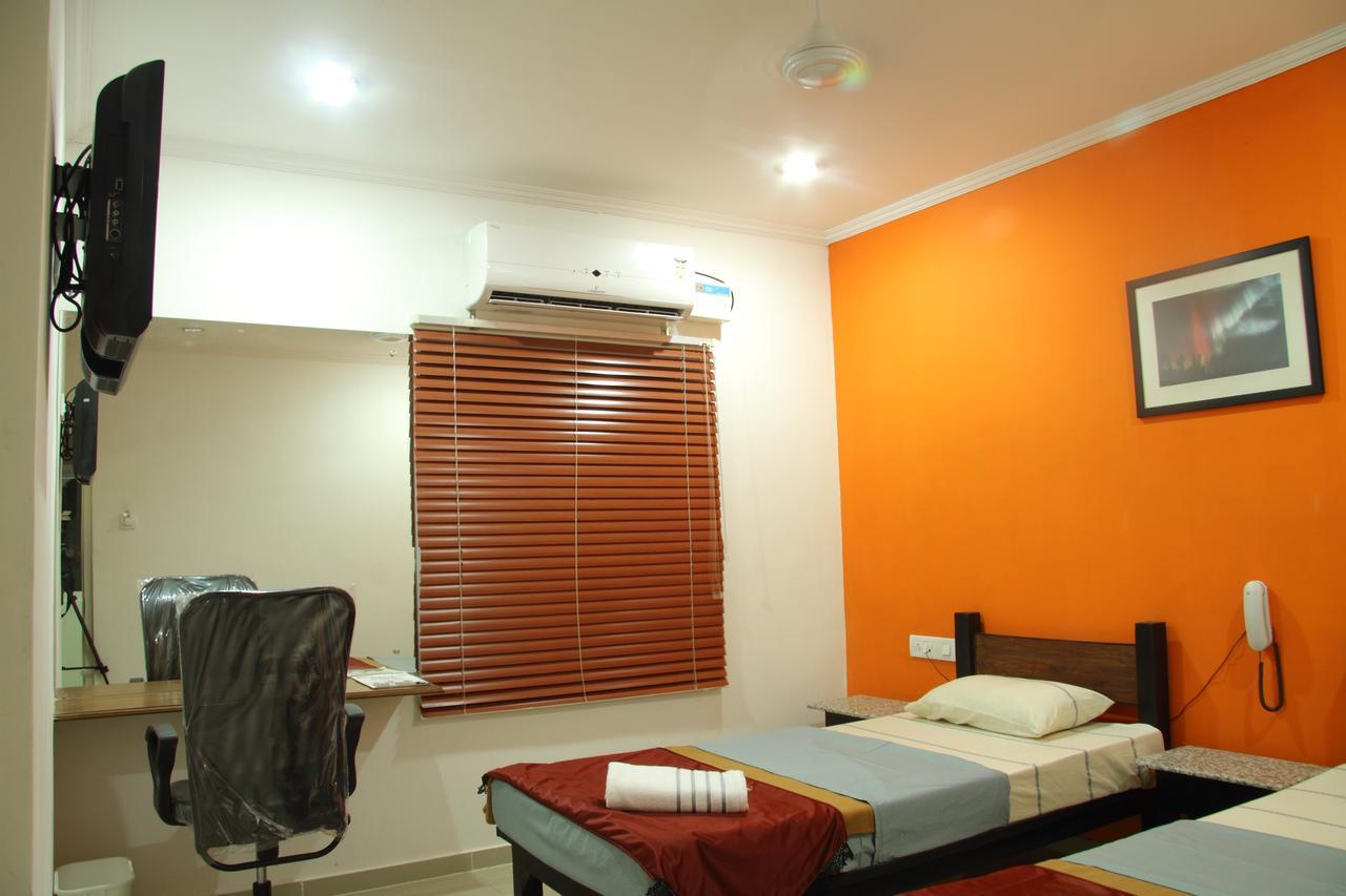 Deccan Comforts Hyderabad Eksteriør bilde